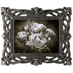 Portafoto da appoggio verticale/orizzontale in resina finitura argento anticata L25,5xPR2xH30,5 cm 2