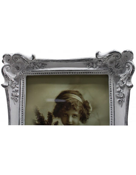 Moldura fotográfica independente vertical/horizontal em resina com acabamento branco antigo L18xDP3,5xA23 cm
