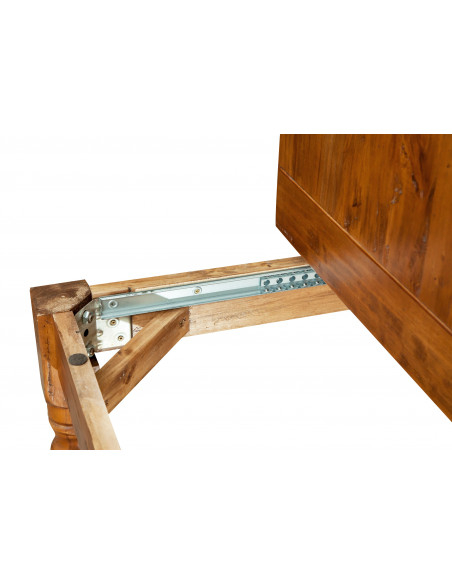 Square table with solid wood extension. Made by hand, Made in Italy. Detail of the stretching mechanism