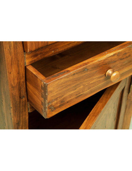Vetrina Country in  legno massello di tiglio finitura noce 55x43x150 cm