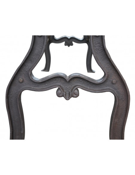 BASE PER TAVOLO IN GHISA L180XPR74XH75 CM BASE PER TAVOLO IN GHISA L180XPR74XH75 CM