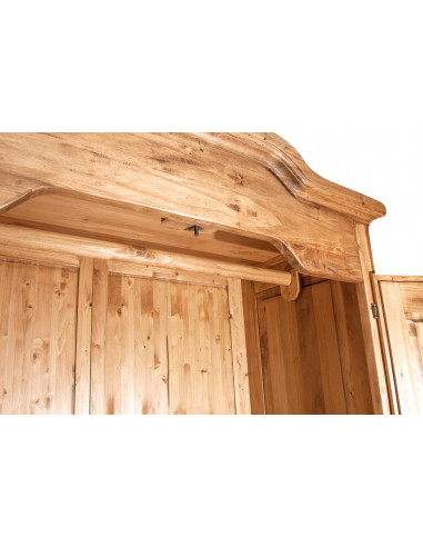 Armadio Country in legno massello di tiglio finitura naturale 127x59x204 cm Armadio Country in legno massello di tiglio finitura naturale 127x59x204 cm