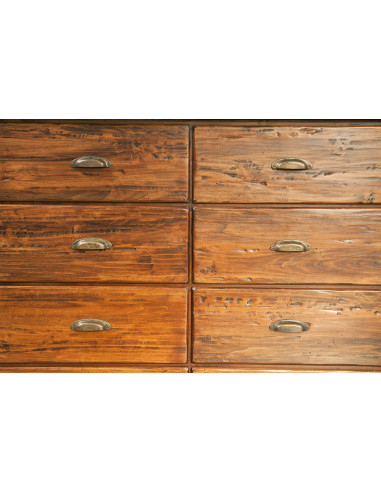 Cômoda country em madeira maciça de tília, acabamento em nogueira, 116x41x100 cm Cômoda country em madeira maciça de tília, acabamento em nogueira, 116x41x100 cm