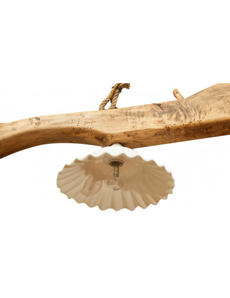 Giogo lampadario in legno massello di tiglio: foto particolare del paralume in ceramica - Biscottini.it