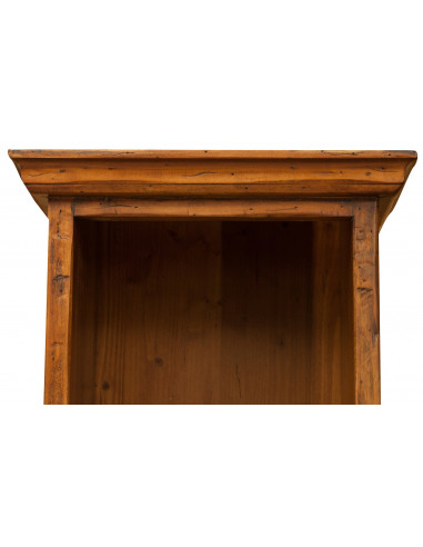 Piccola libreria in legno massello di tiglio: foto particolare cornice superiore - Biscottini.it Piccola libreria in legno massello di tiglio: foto particolare cornice superiore - Biscottini.it