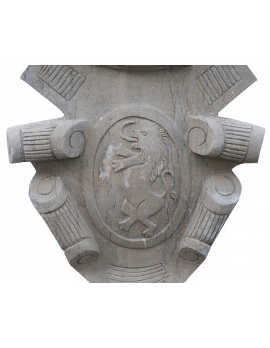 Stemma in pietra: foto particolare stemma centrale - Biscottini.it Stemma in pietra: foto particolare stemma centrale - Biscottini.it