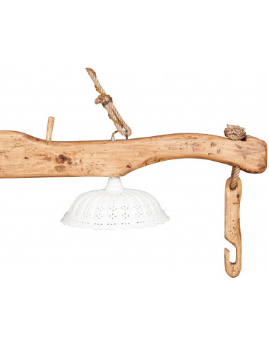 Giogo lampadario in legno massello di tiglio finitura naturale: foto con gancio e paralume - Biscottini.it Giogo lampadario in legno massello di tiglio finitura naturale: foto con gancio e paralume - Biscottini.it