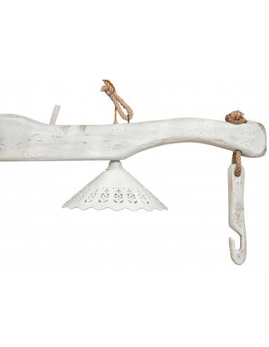 Giogo lampadario in legno massello di tiglio finitura bianca anticata: foto paralume e gancio di traino - Biscottini.it Giogo lampadario in legno massello di tiglio finitura bianca anticata: foto paralume e gancio di traino - Biscottini.it