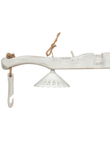 Giogo lampadario in legno massello di tiglio finitura bianca anticata: foto particolare con gancio e paralume - Biscottini.it Giogo lampadario in legno massello di tiglio finitura bianca anticata: foto particolare con gancio e paralume - Biscottini.it