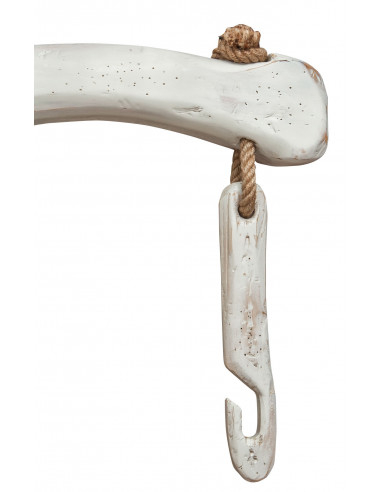 Giogo lampadario in legno massello di tiglio finitura bianca anticata:foto particolare gancio di traino in legno- Biscottini.it Giogo lampadario in legno massello di tiglio finitura bianca anticata:foto particolare gancio di traino in legno- Biscottini.it