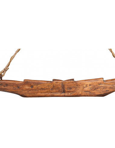 Giogo lampadario in legno massello di tiglio finitura noce: foto particolare centrale - Biscottini.it Giogo lampadario in legno massello di tiglio finitura noce: foto particolare centrale - Biscottini.it