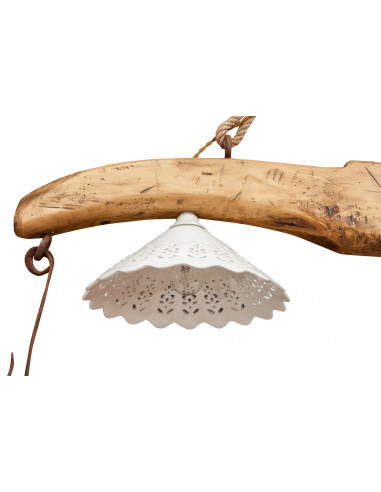 Giogo lampadario in legno massello di tiglio finitura naturale: foto particolare del paralume in ceramica -Biscottini.it Giogo lampadario in legno massello di tiglio finitura naturale: foto particolare del paralume in ceramica -Biscottini.it