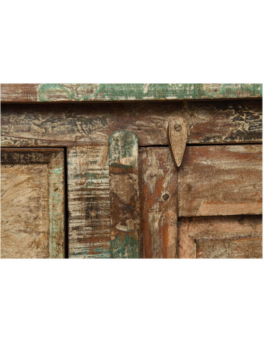 Credenza in legno massiccio riciclato L138XPR36xH84 cm: particolare della chiusura ante - Biscottini.it Credenza in legno massiccio riciclato L138XPR36xH84 cm: particolare della chiusura ante - Biscottini.it