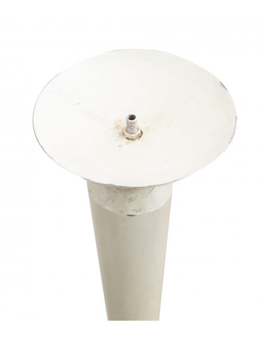 LUSTRE DE PISO EM FERRO TRABALHADO À MÃO L42XDP42XH152 CM LUSTRE DE PISO EM FERRO TRABALHADO À MÃO L42XDP42XH152 CM