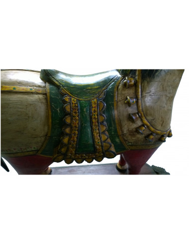 Cavallo con ruote in legno dipinto L45xPR151xH155 cm Cavallo con ruote in legno dipinto L45xPR151xH155 cm