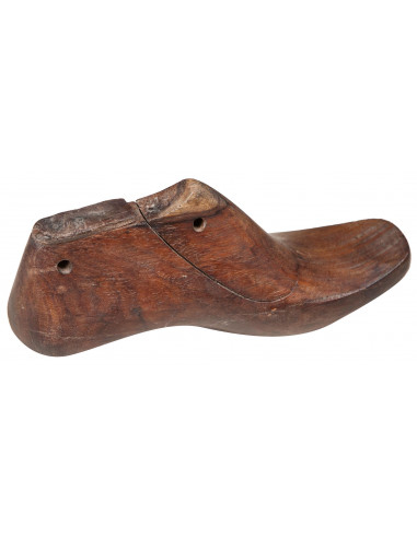 Vecchia forma di scarpa anticata in legno misure e forme assortite Vecchia forma di scarpa anticata in legno misure e forme assortite