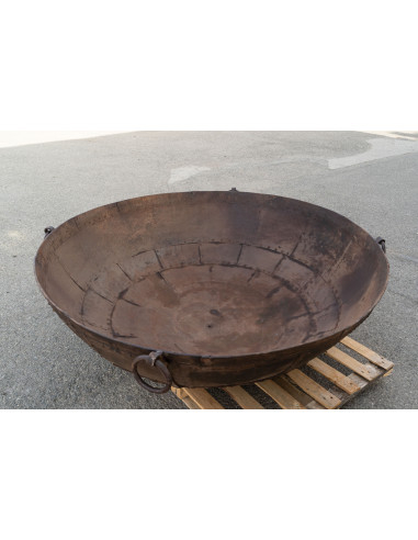 ALTER SCHMIEDEEISERNER BEHÄLTER