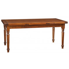 Mesa extensível de madeira country, fabricada na Itália.
